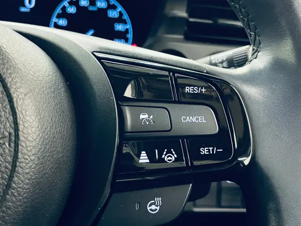 Honda Vezel 1.5 e:HEV Z — photo 8
