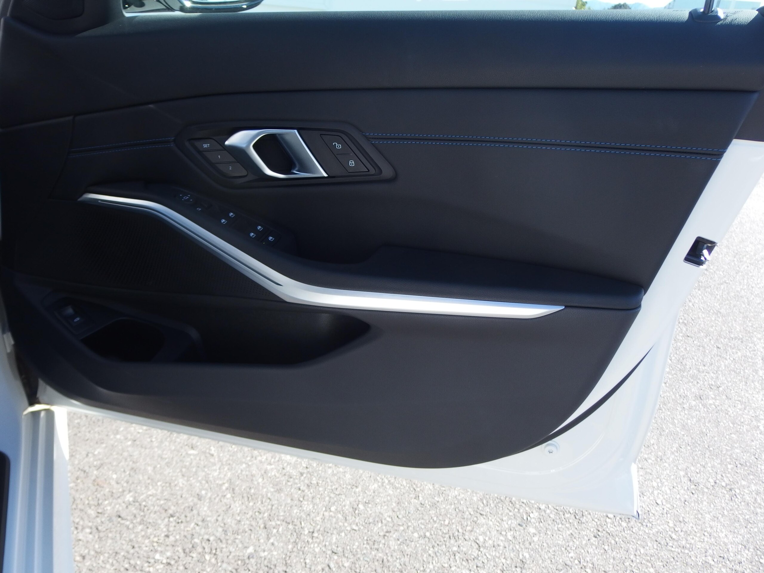 BMW 3 Series 320d xDrive M Sport Diesel Turbo 4WD — photo 9