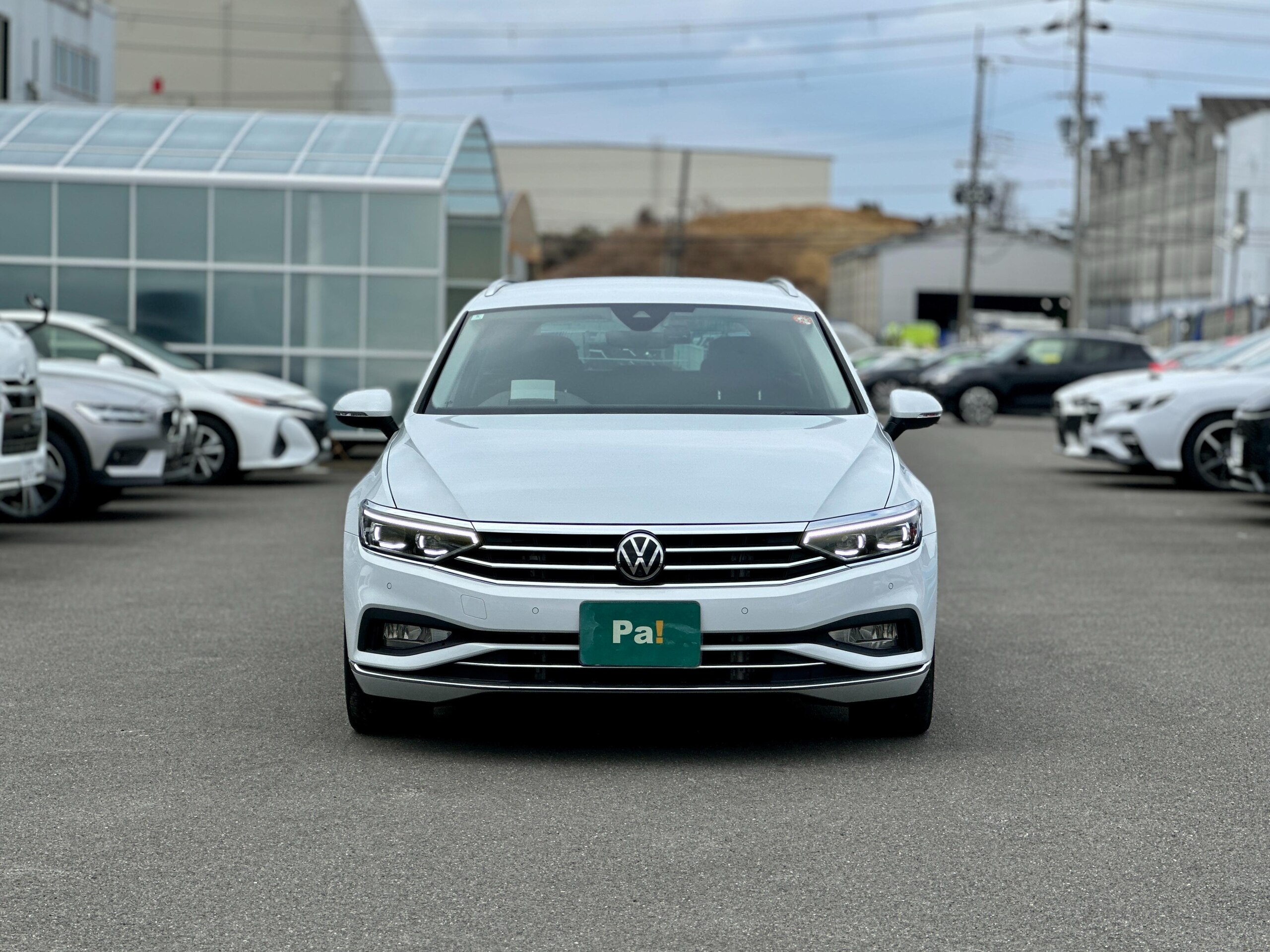 2024 Volkswagen Passat — photo 2