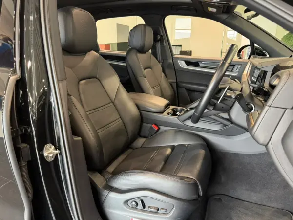 Porsche Cayenne 3.0 Tiptronic S 4WD — photo 8