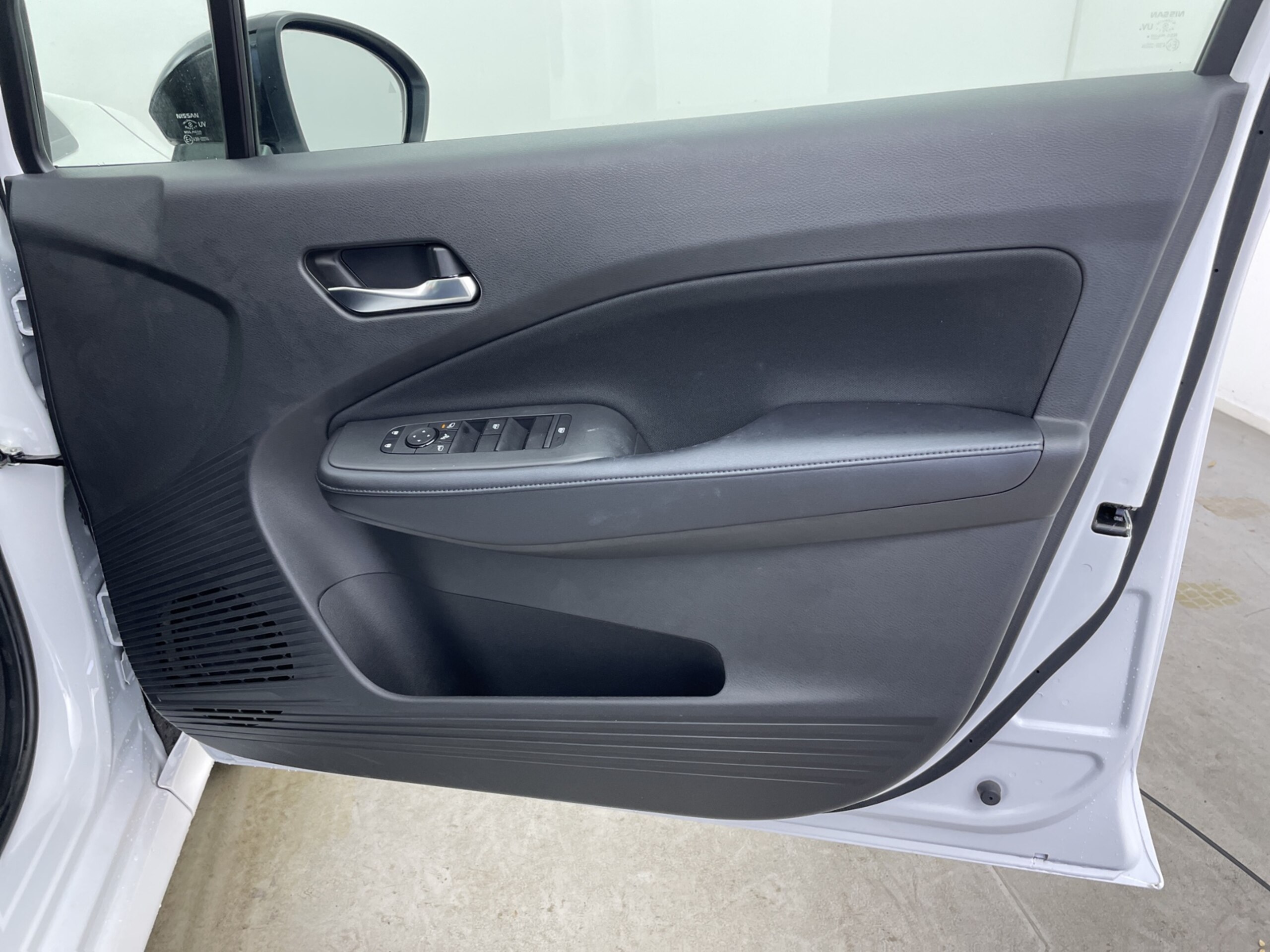 Nissan Note 1.2 X 90th Anniversary Edition — photo 9