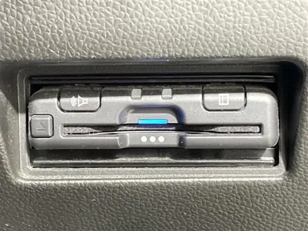 2021 Suzuki Swift — photo 3