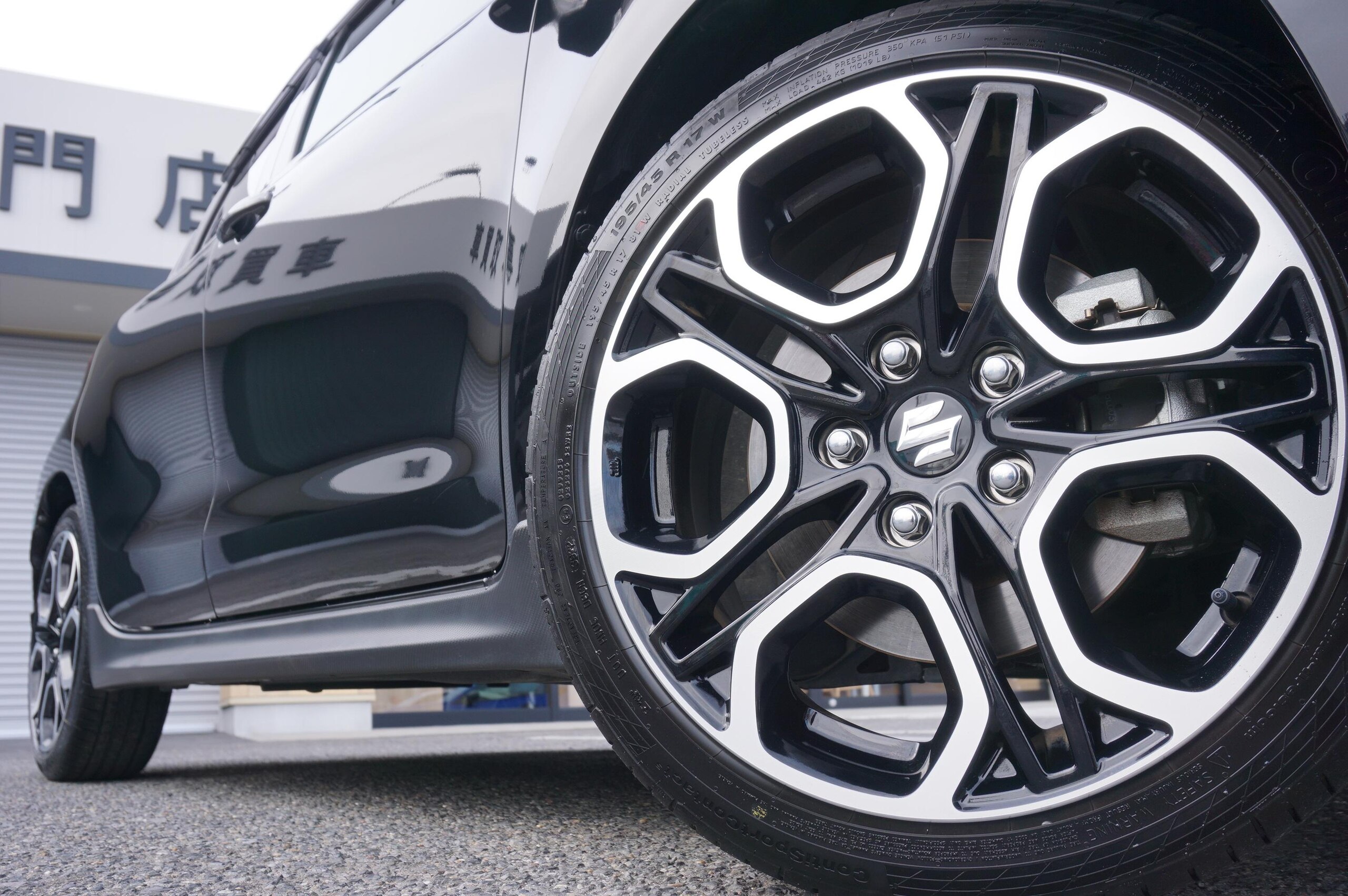 2023 Suzuki Swift — photo 3