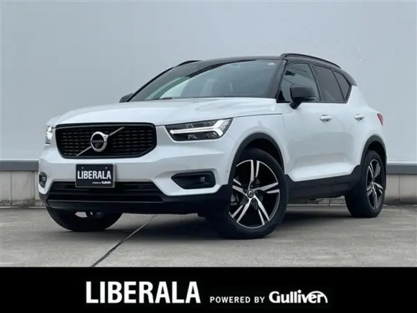 Volvo XC40 B4 AWD R Design 4WD 1 Owner SR Apple CarPlay Harman Kardon 360 Camera Power Back Door Genuine Navi ACC Seat Heater Steering Heater Power Seat Presence Blind Spot Auto Light Rain Sensor Parking Assist (White) — thumbnail 1