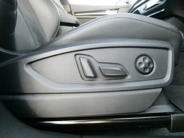 Audi SQ5 3.0 4WD — photo 8