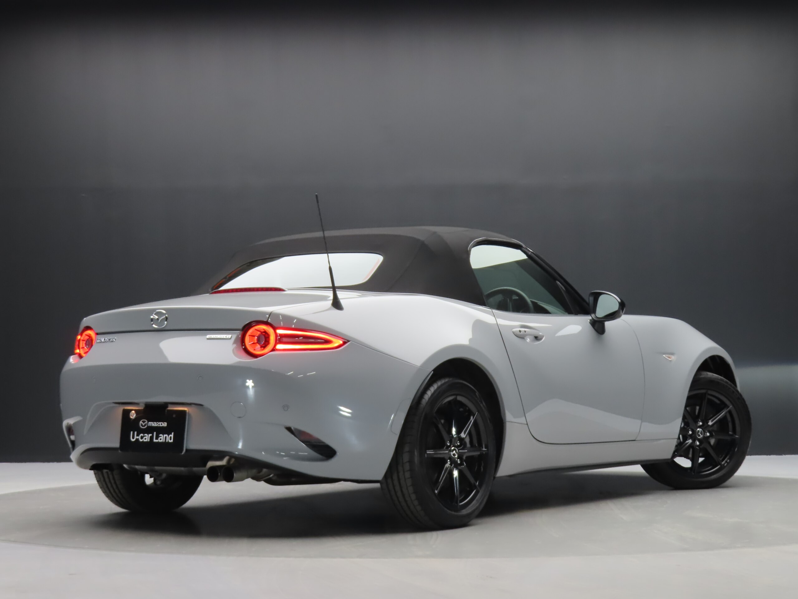 2025 Mazda Roadster — photo 2