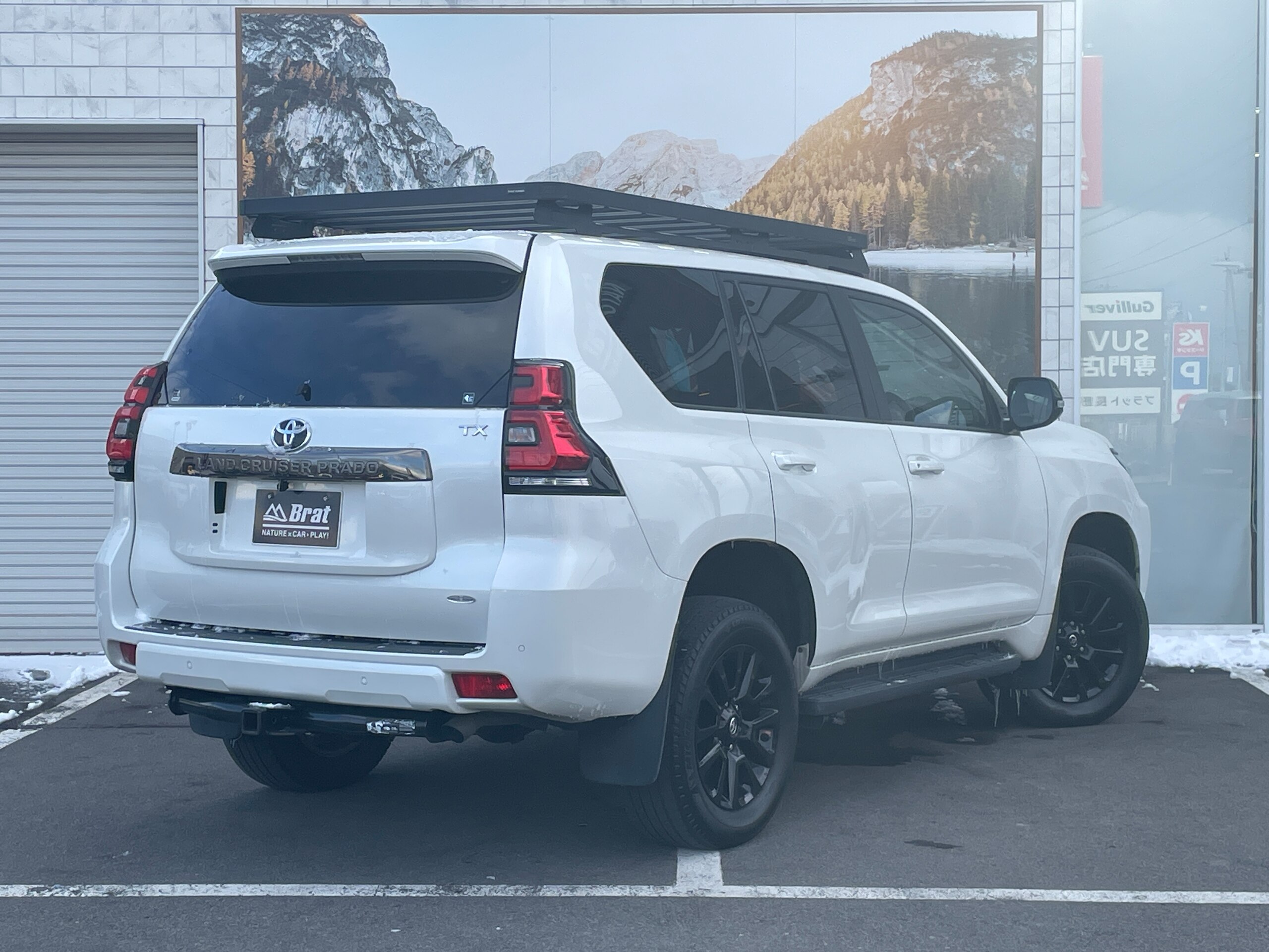 2020 Toyota Land Cruiser Prado — photo 3