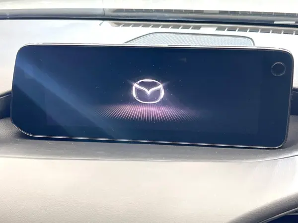 2023 Mazda 3 Fastback — photo 3