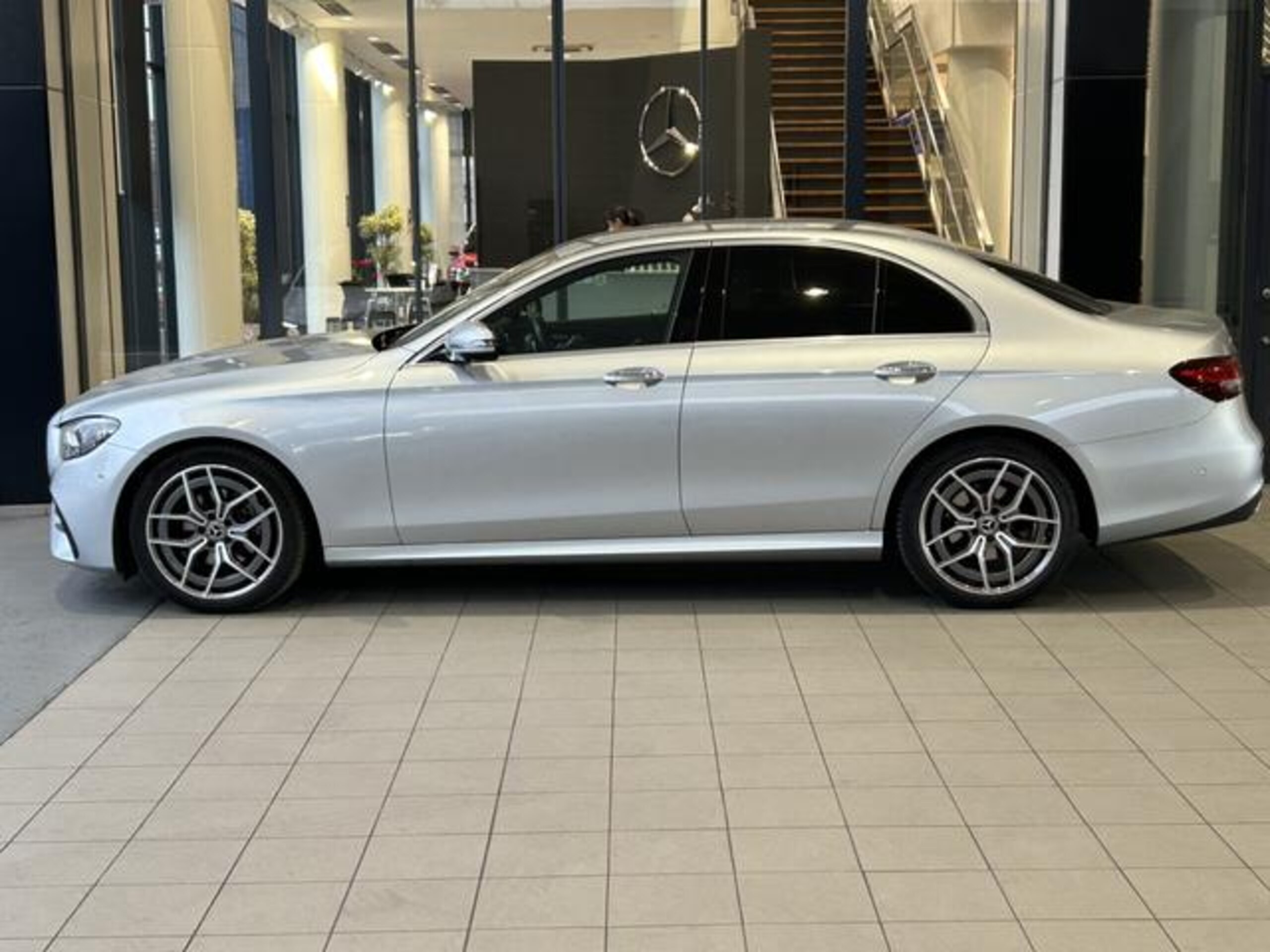 2021 Mercedes E Class — photo 2