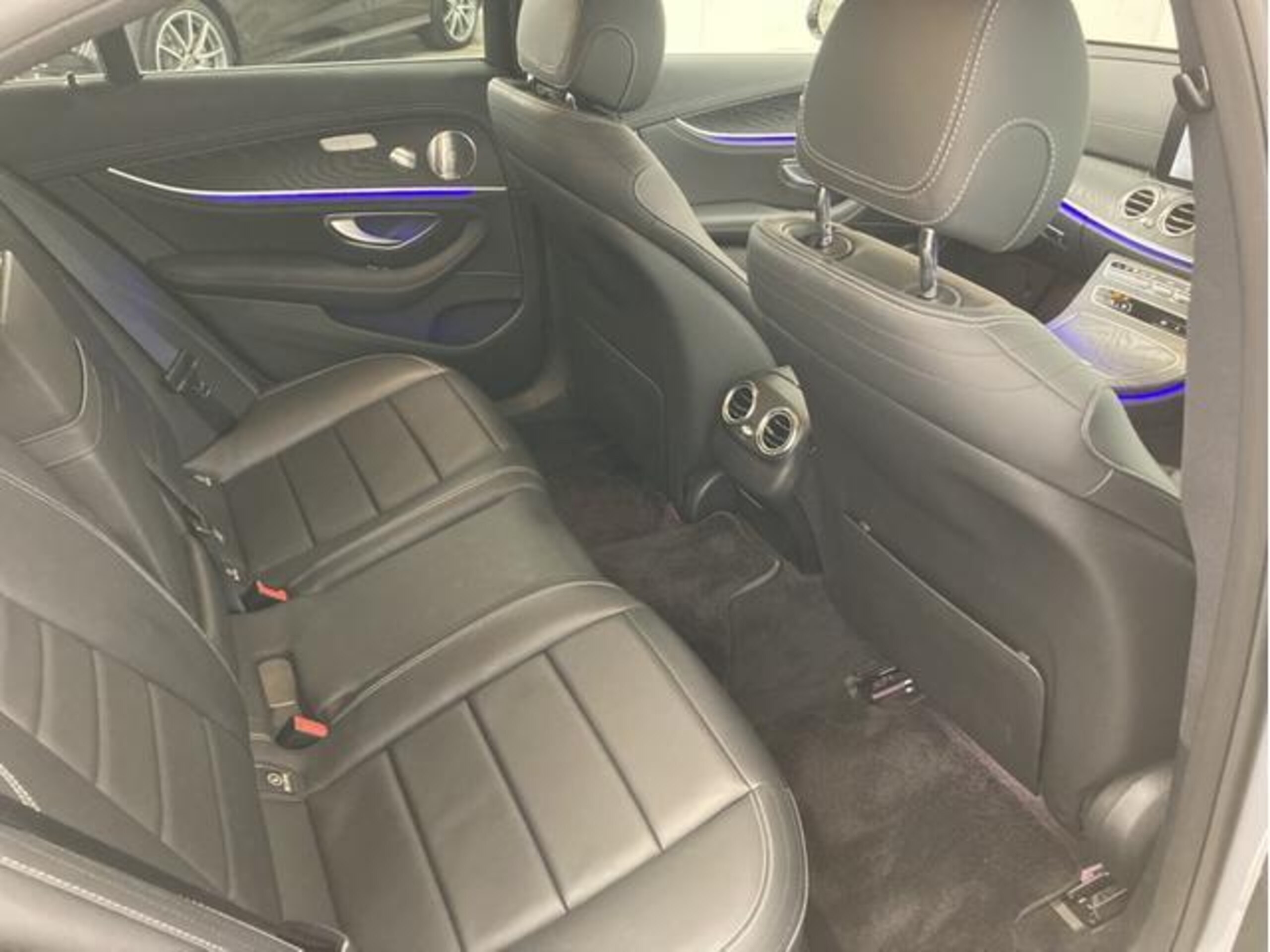 Mercedes-Benz E-Class E200 Sport (BSG Model) — photo 9