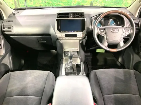2021 Toyota Landcruiser Prado — photo 2