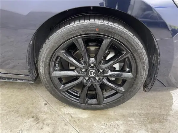 Mazda MAZDA3 Fastback 1.8 XD Black Tone Edition Diesel Turbo — photo 9