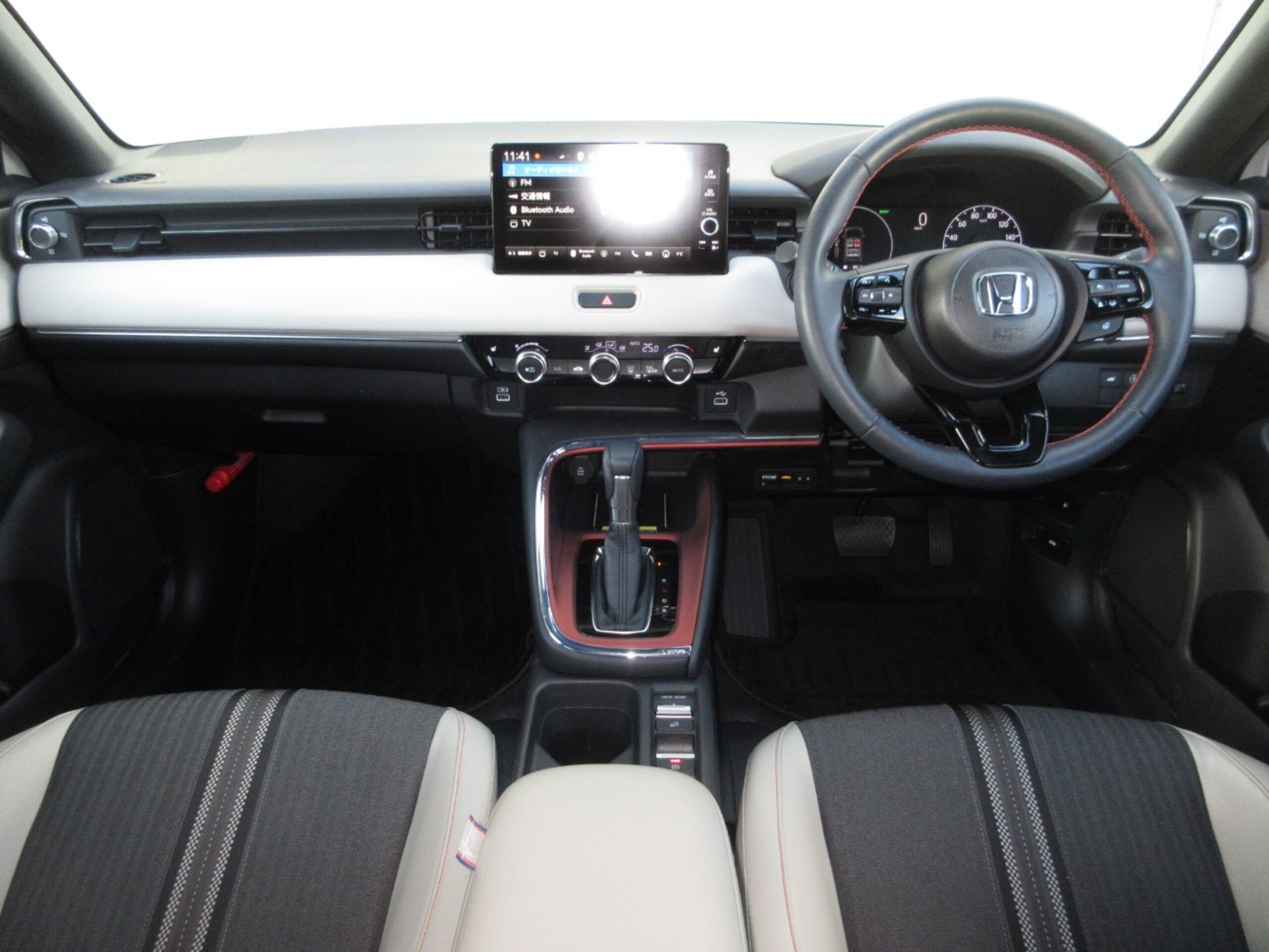 2024 Honda Vezel — photo 2