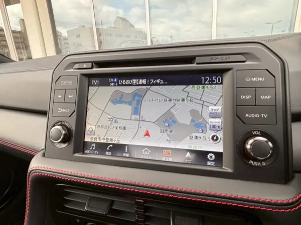 Nissan GT-R 3.8 Black Edition 4WD MY25 Final Model Showroom Display Privacy Glass BOSE Sound Recaro-Style Genuine Leather Seats Genuine Floor Mats Thatcher Anti-Theft System FUJITSUBO Titanium Alloy Muffler RAYS Forged Aluminum Wheels One Owner LED Headlights (Brilliant White Pearl 3 Coat Pearl) — photo 7