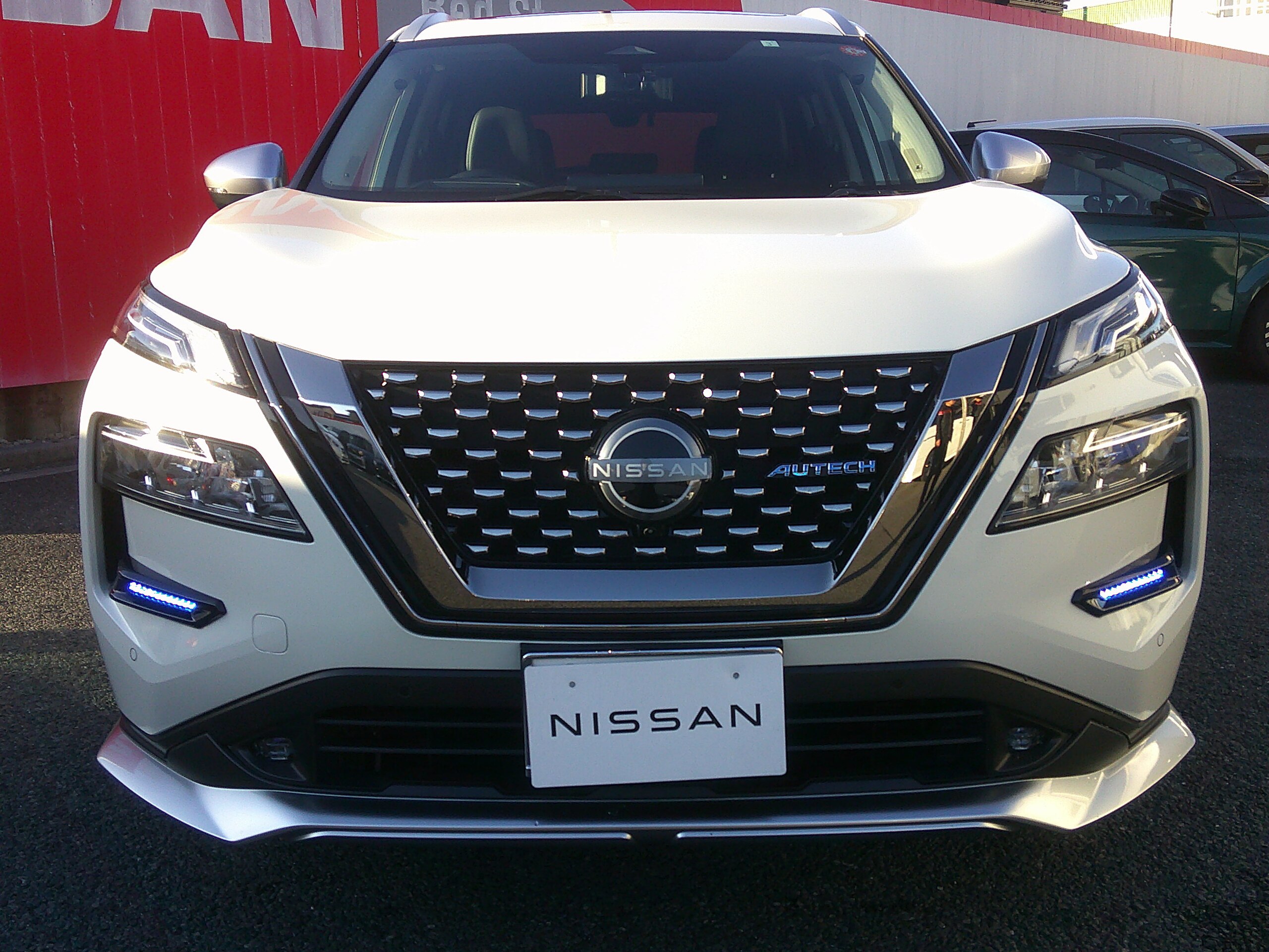 Nissan X-Trail 1.5 AUTECH Advanced Package e-4ORCE 4WD — photo 8