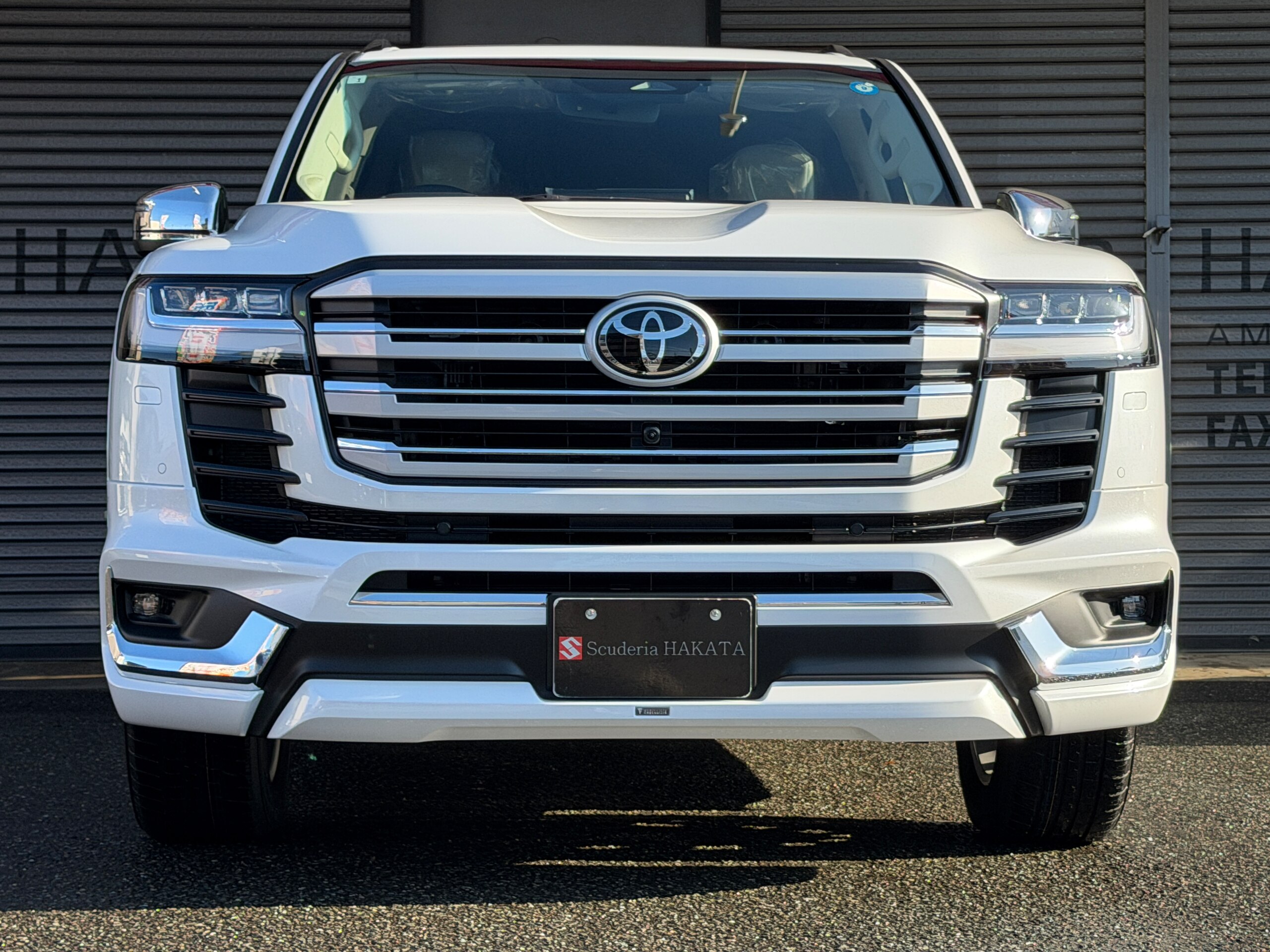 2026 Toyota Landrcuiser 300 — photo 2