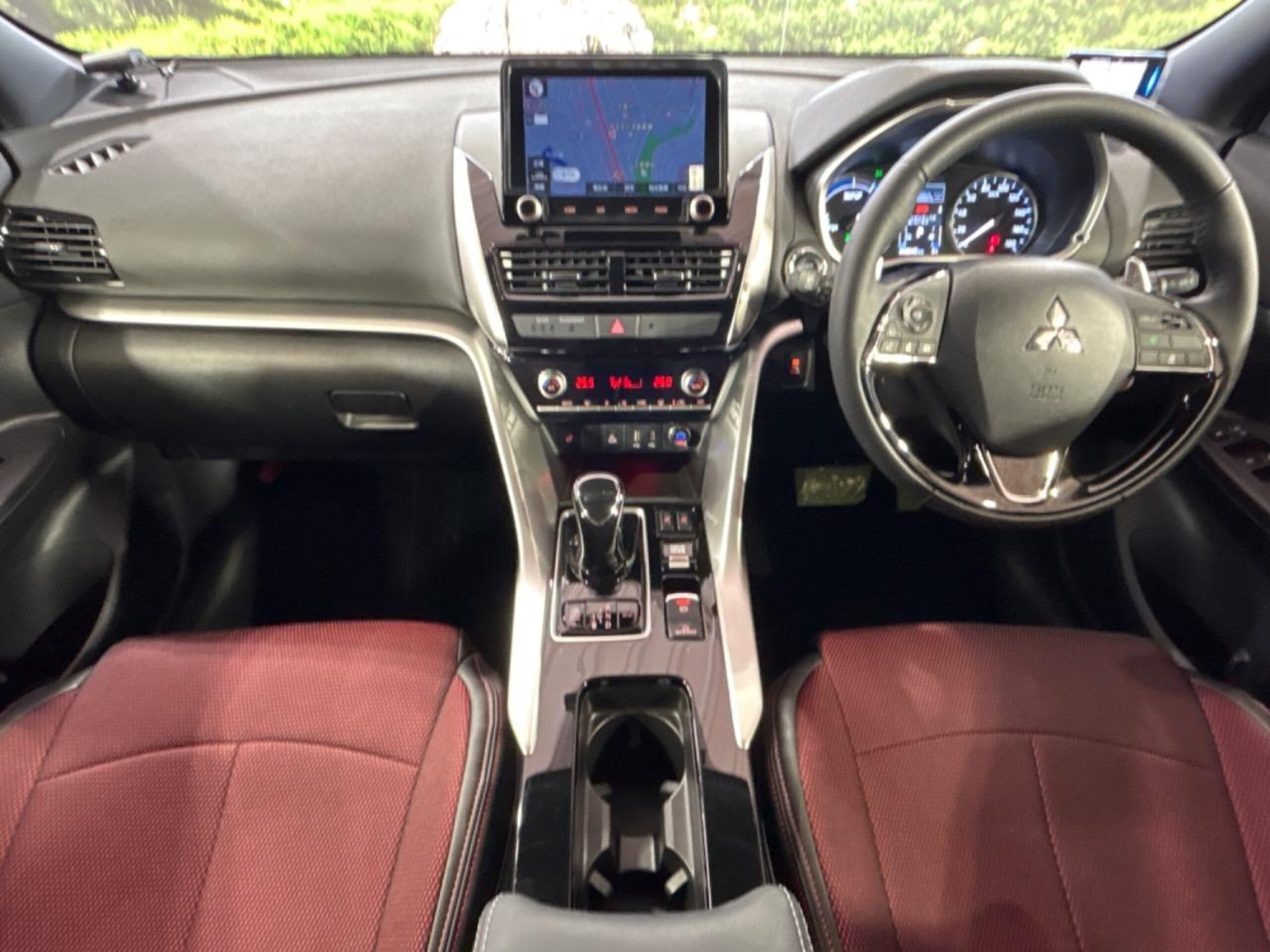 2024 Mitsubishi Eclipse Cross — photo 2