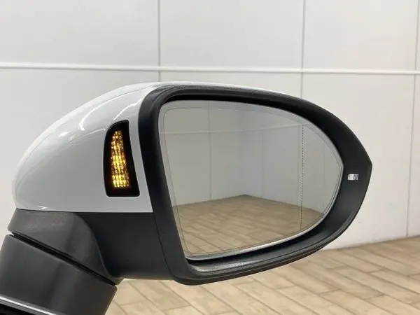 Volkswagen Arteon TSI 4Motion R-Line Advance 4WD — photo 8