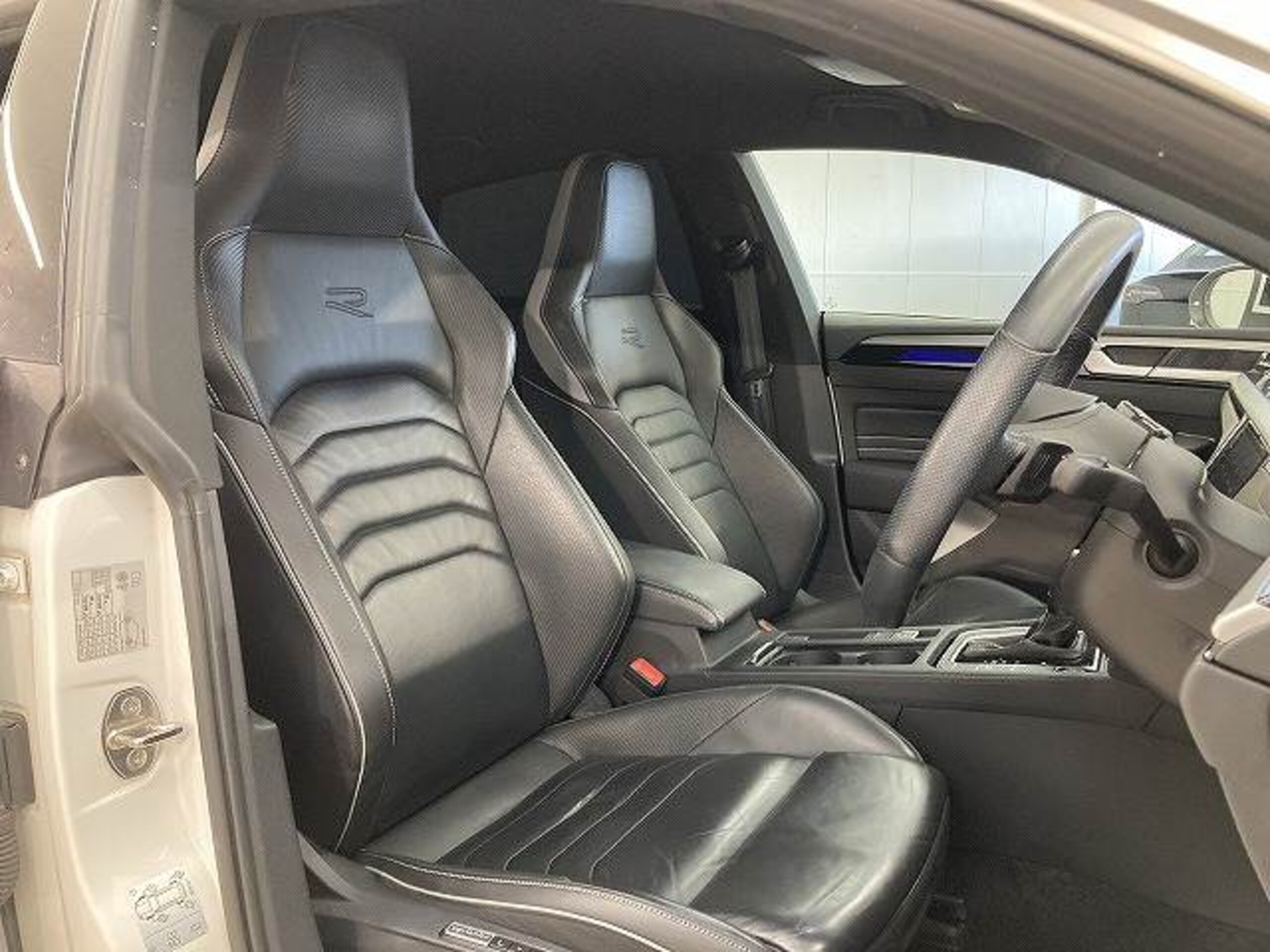 Volkswagen Arteon TSI 4Motion R-Line Advance 4WD — photo 7