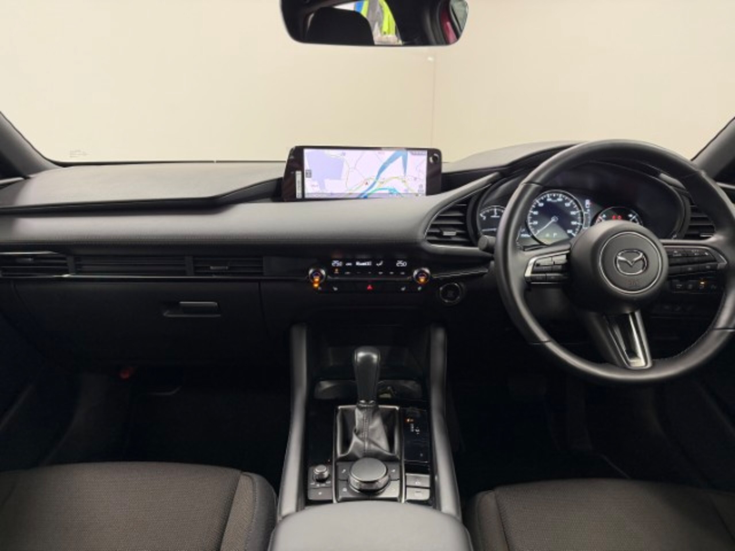 2024 Mazda 3 Fastback — photo 2