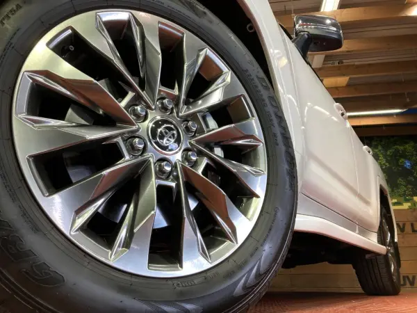 Toyota Land Cruiser 300 3.5 ZX 4WD Modellista Aero Sunroof Beige Leather Seats All-Around Camera Radar Cruise Safety Sense Clearance Sonar Genuine 12-inch Navi Genuine 20-inch AW Seat Air Conditioning Power Seats ETC 2.0 — photo 9