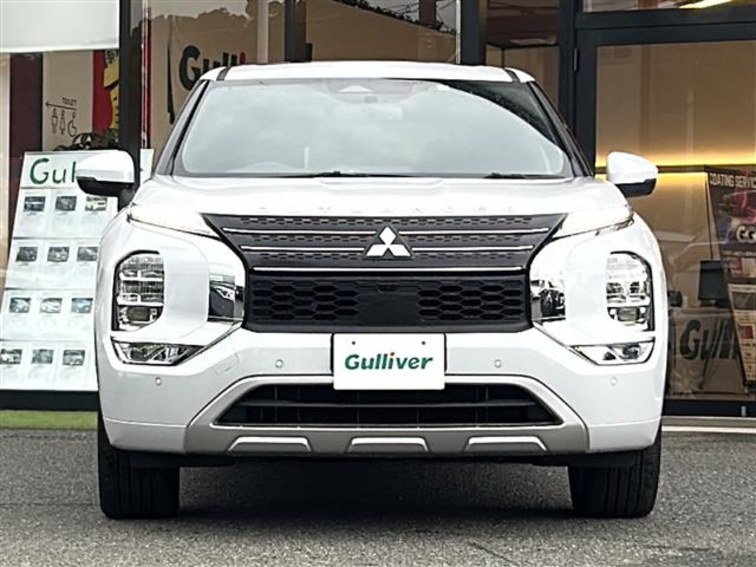 Mitsubishi Outlander PHEV 2.4 P 4WD — photo 8