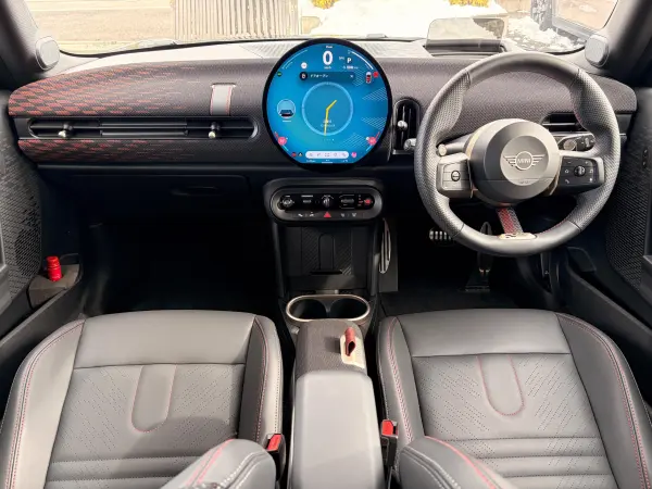 2025 Mini Cooper — photo 2