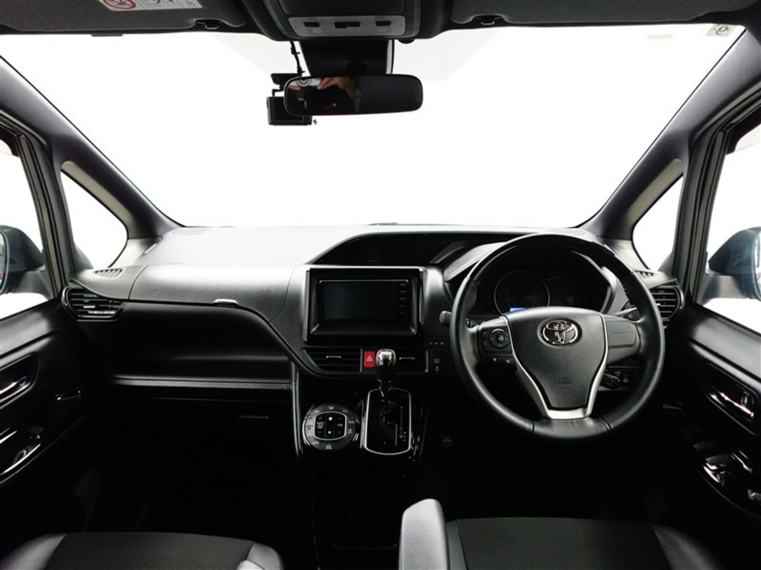 Toyota Noah 2.0 Si WxBIII — photo 7