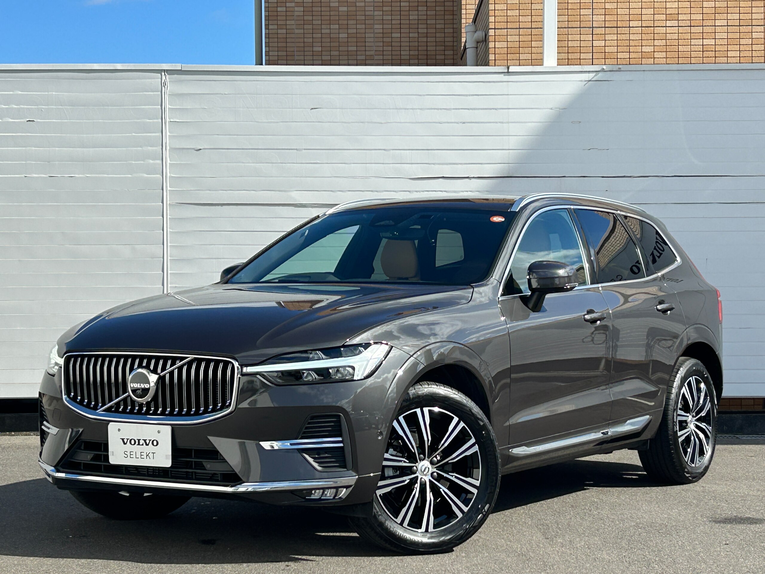 2022 Volvo Xc60 — photo 3