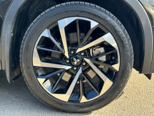 Mitsubishi Outlander PHEV 2.4 Black Edition 4WD — photo 8