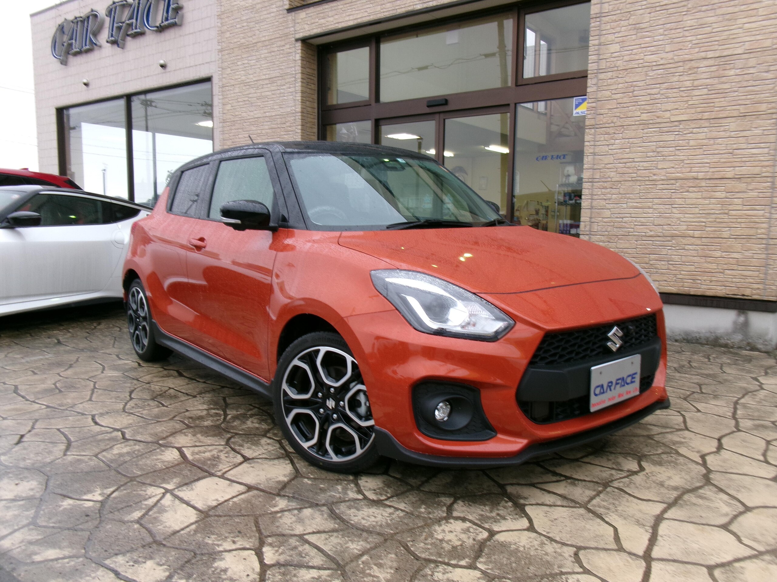 Suzuki Swift Sport 1.4 with 360-Degree Monitor and Seat Heaters (Flame Orange PM Black Two-Tone Roof)