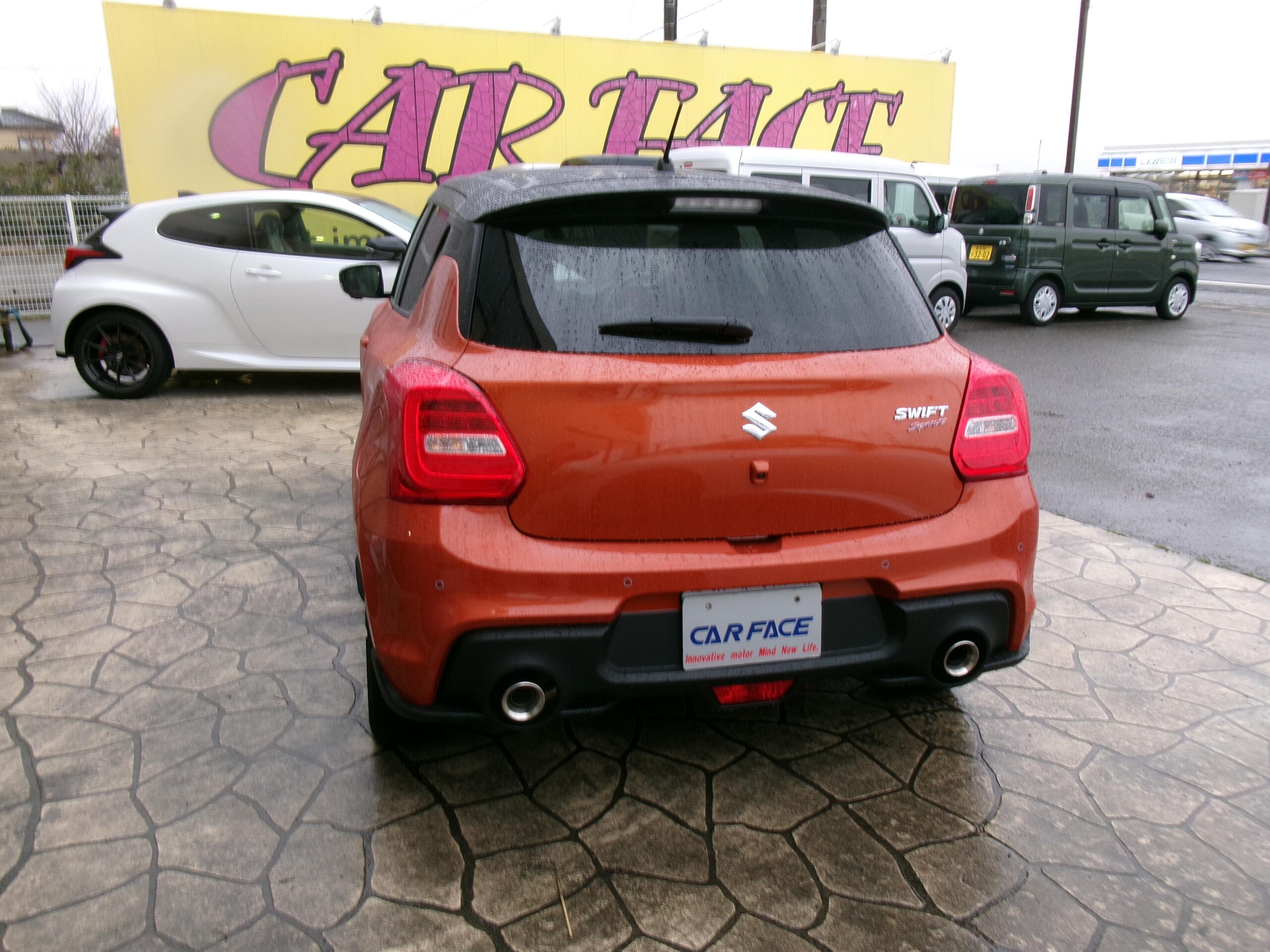 Suzuki Swift Sport 1.4 with 360-Degree Monitor and Seat Heaters (Flame Orange PM Black Two-Tone Roof) — photo 9