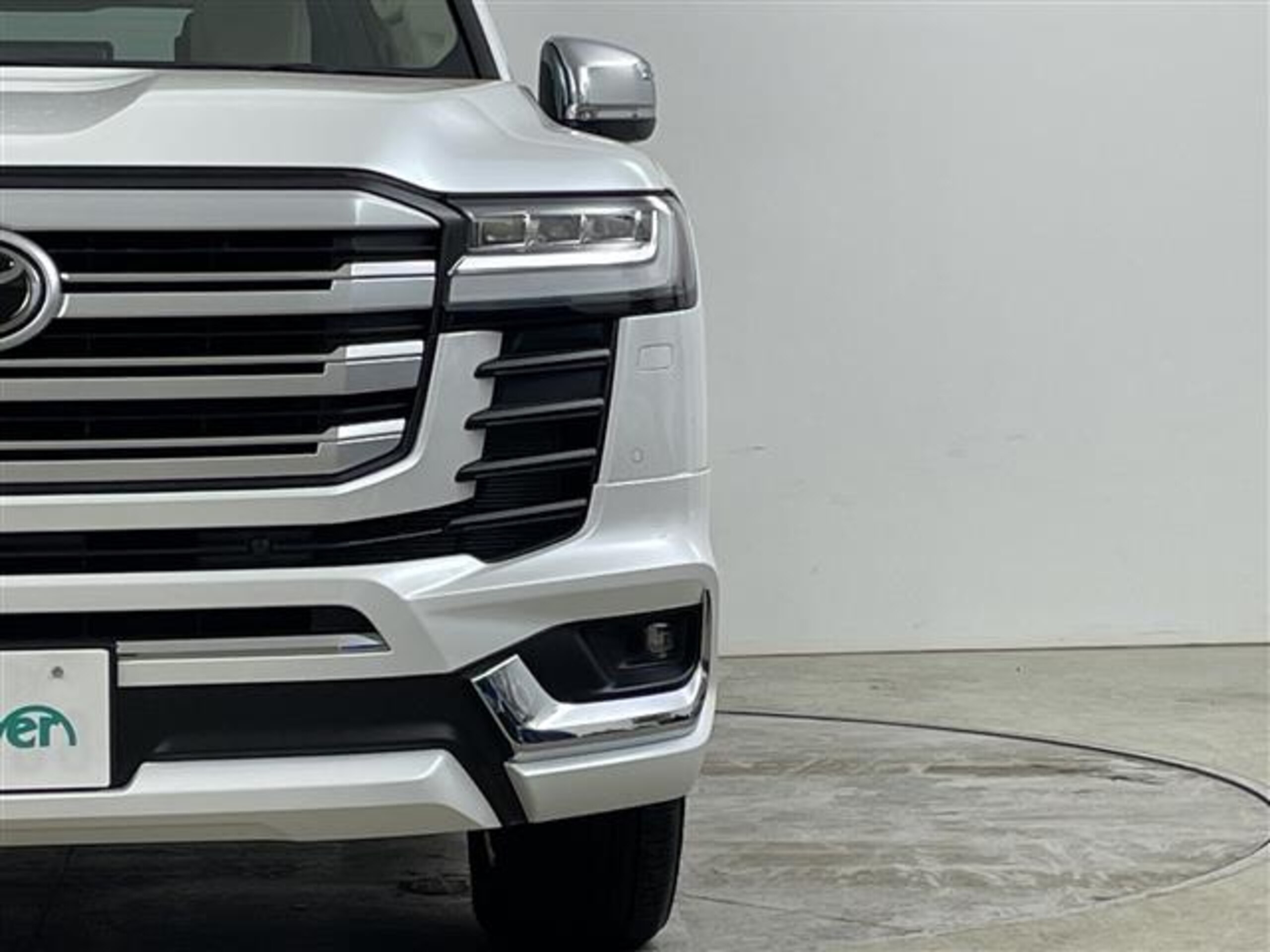 Toyota Land Cruiser 300 3.5 ZX 4WD — photo 9