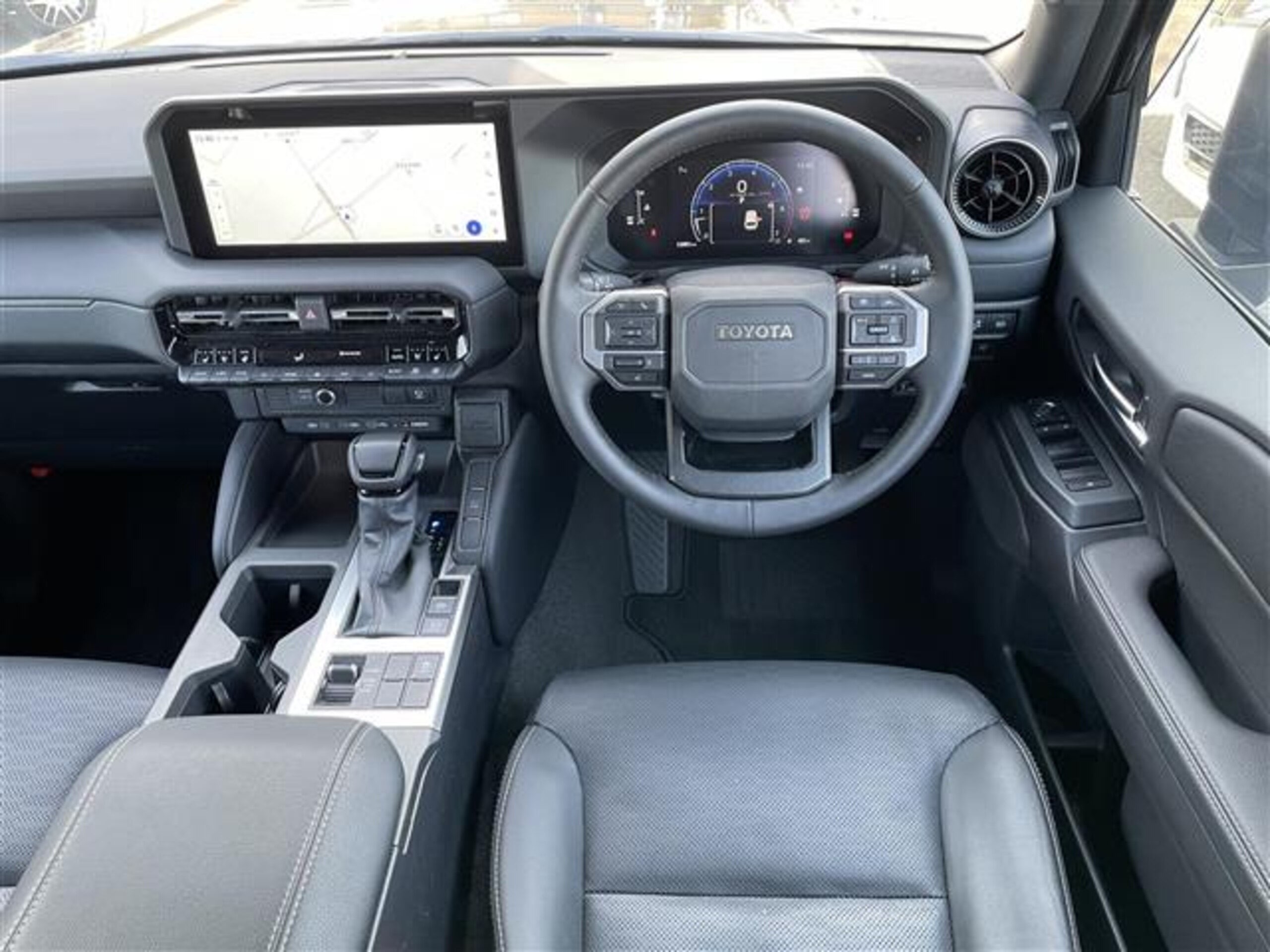 2025 Land Cruiser 250 — photo 2