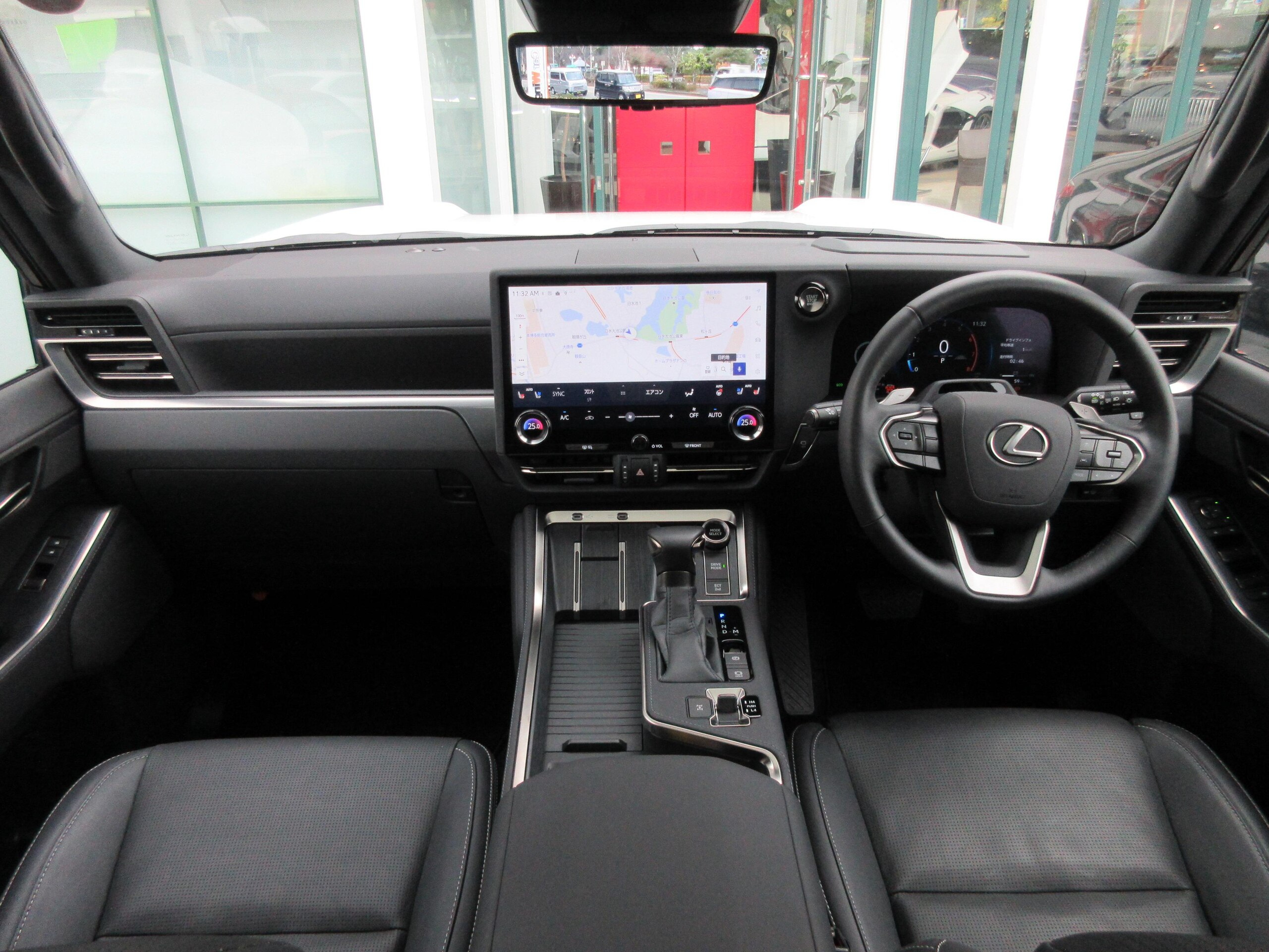 2025 Lexus Gx — photo 2