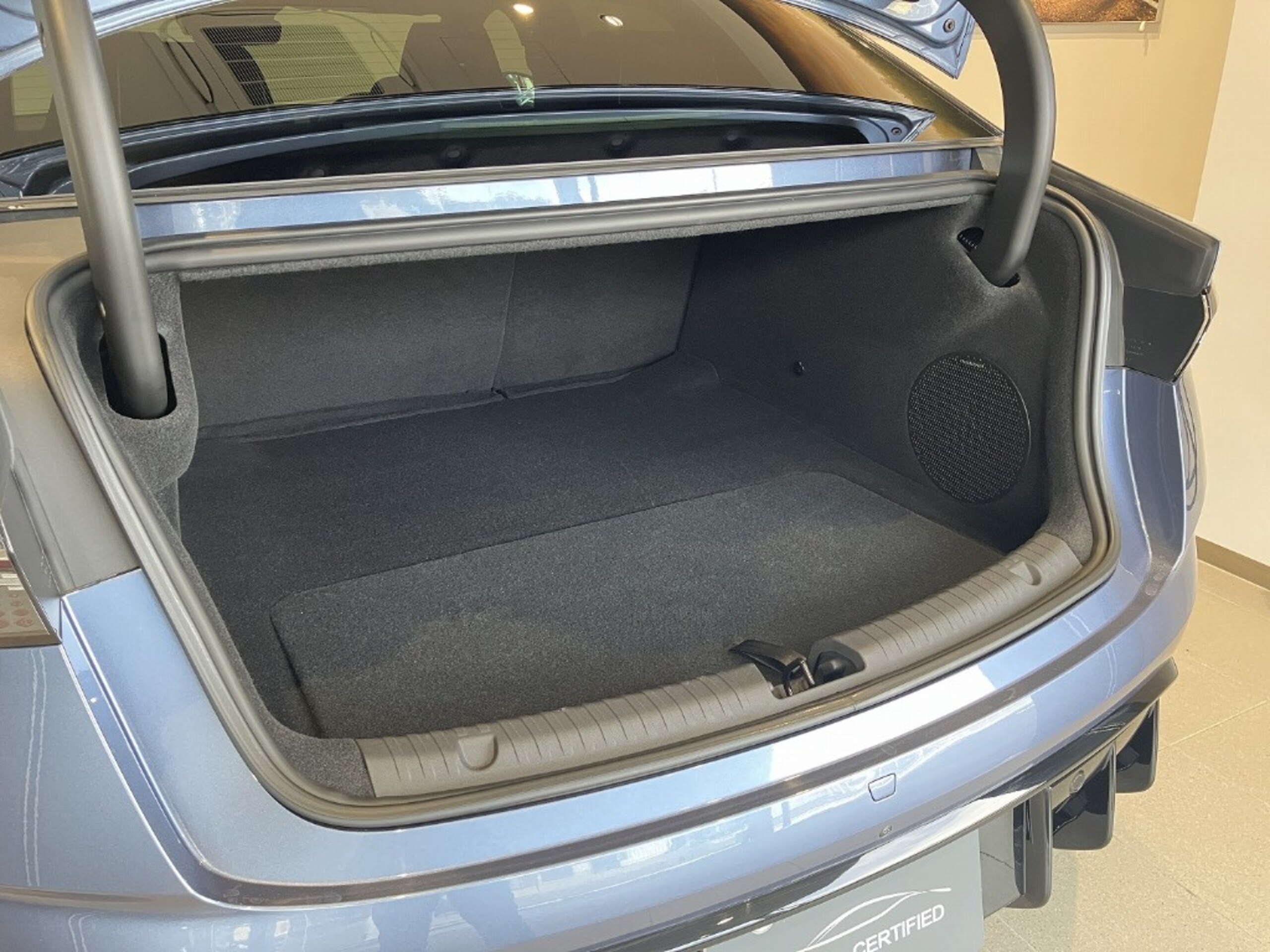 BYD Seal AWD with Display Audio, Seat Heaters, Blind Spot Monitor, Power Seats, Alloy Wheels (Arctic Blue) — photo 8