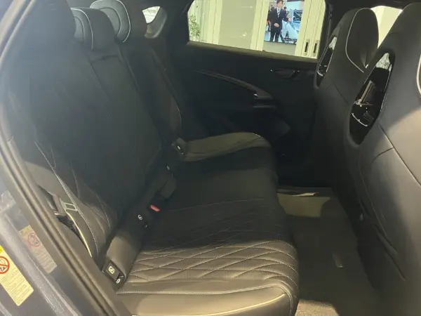 BYD Seal AWD with Display Audio, Seat Heaters, Blind Spot Monitor, Power Seats, Alloy Wheels (Arctic Blue) — photo 9