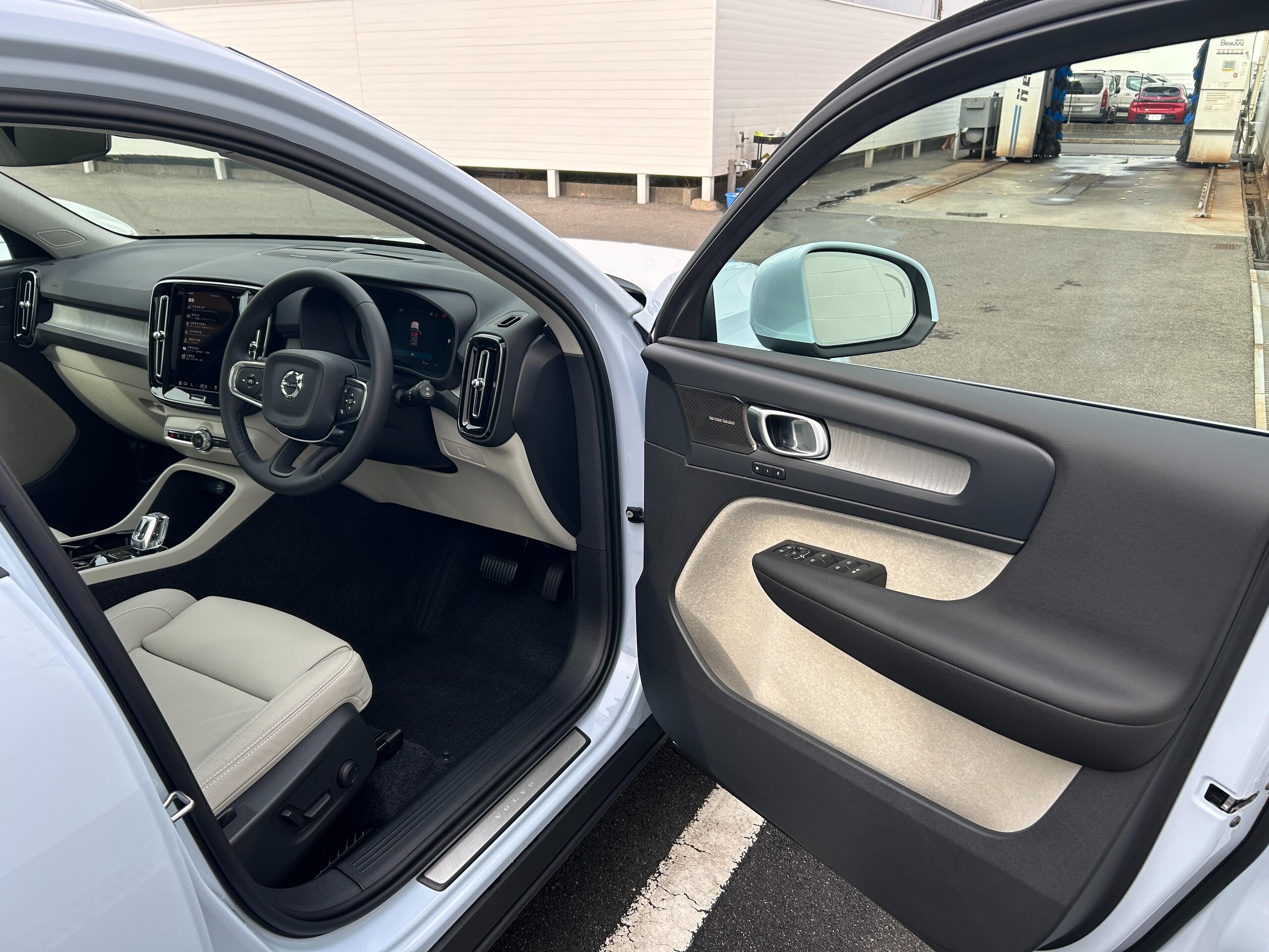 Volvo XC40 Ultra B4 AWD 4WD — photo 8