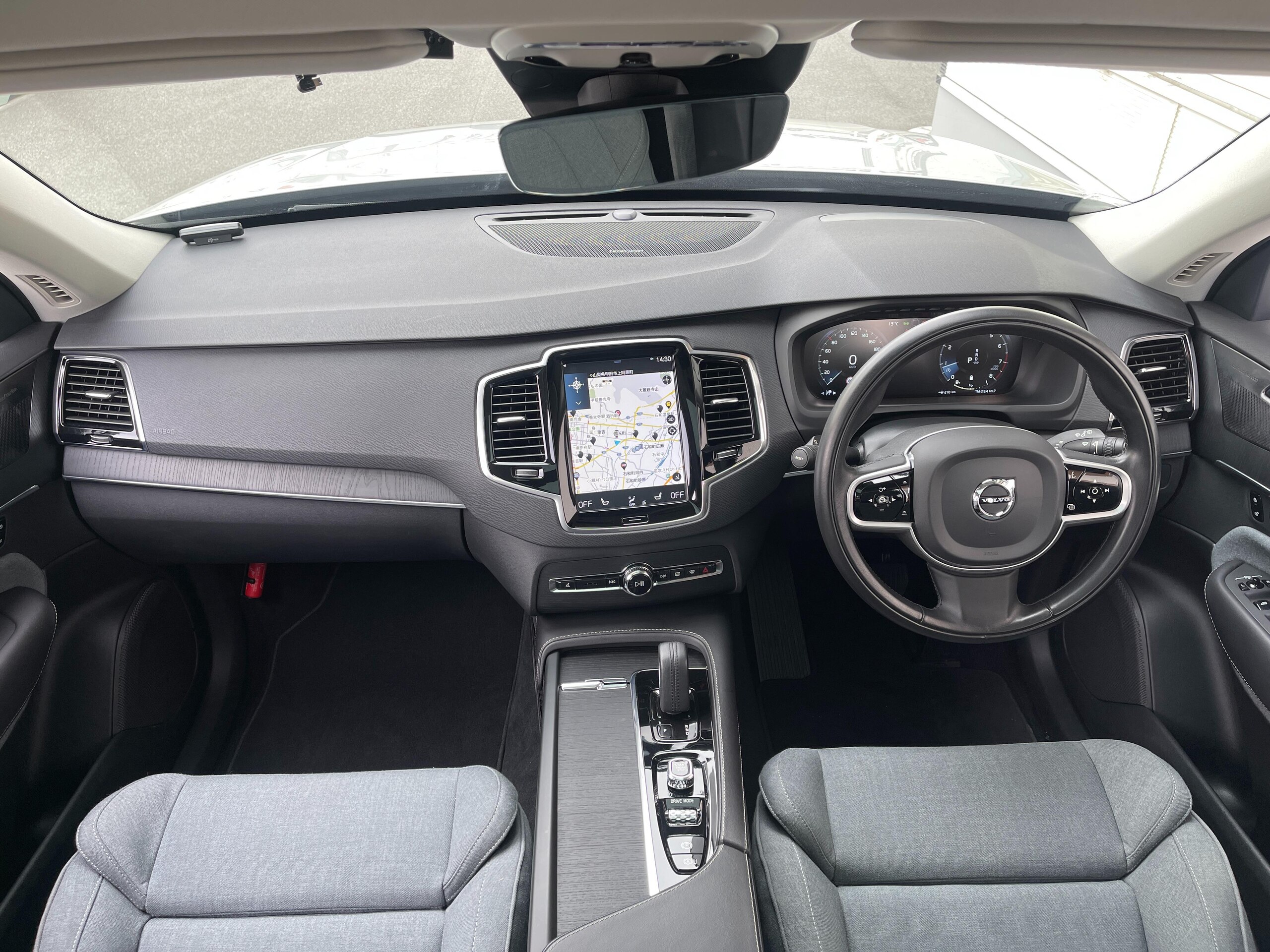 2021 Volvo Xc90 — photo 2