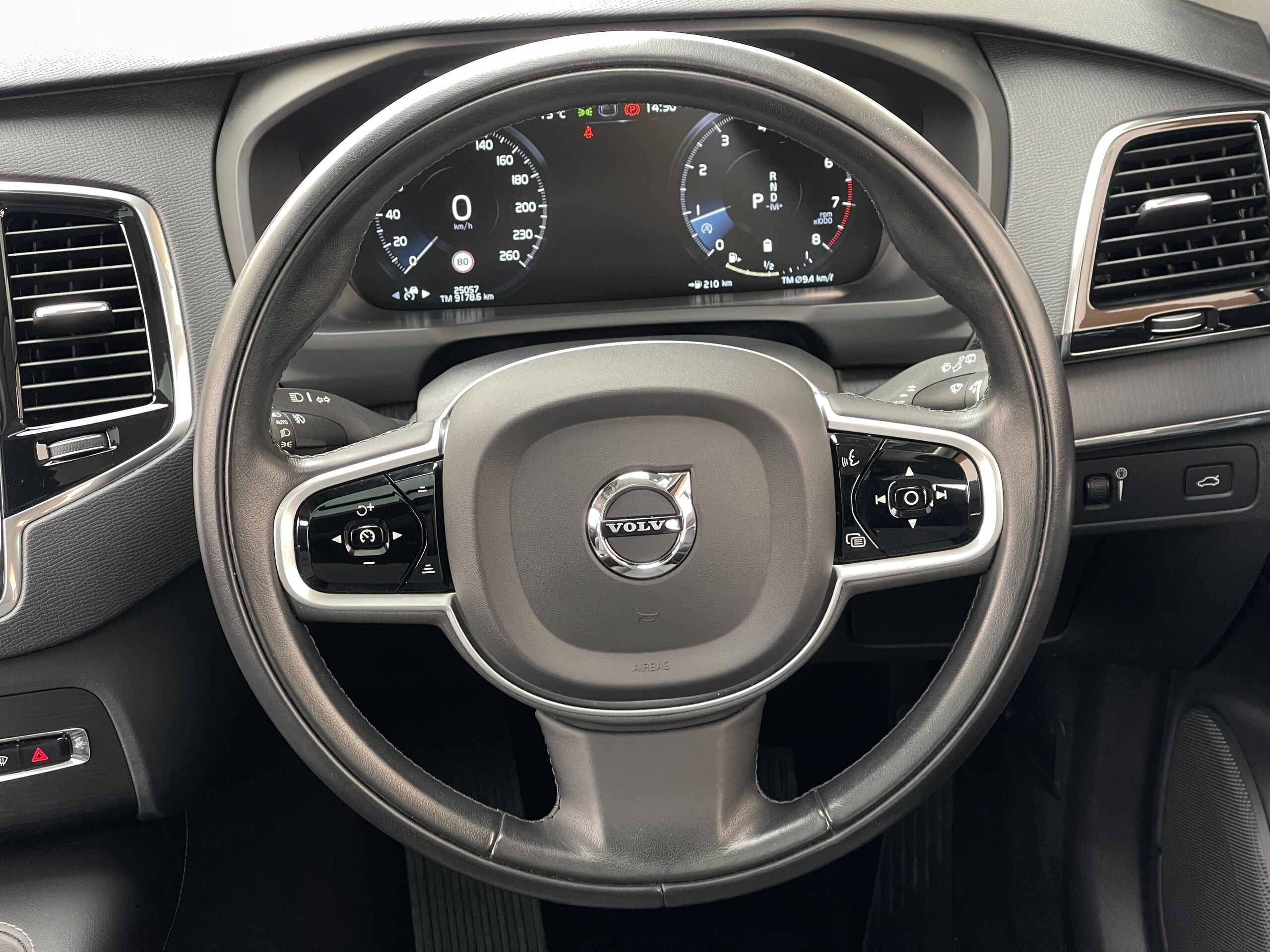 2021 Volvo Xc90 — photo 3