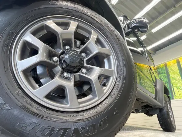 Suzuki Jimny Sierra 1.5 JC 4WD with Display Audio, Backup Camera, Collision Damage Mitigation System, Non-Smoking, Corner Sensors, Smart Key, LED Headlights, Built-in ETC, Cruise Control, Genuine 16-inch Alloy Wheels, Auto High Beam, Auto Lights (Blueish Black Pearl 3) — photo 9