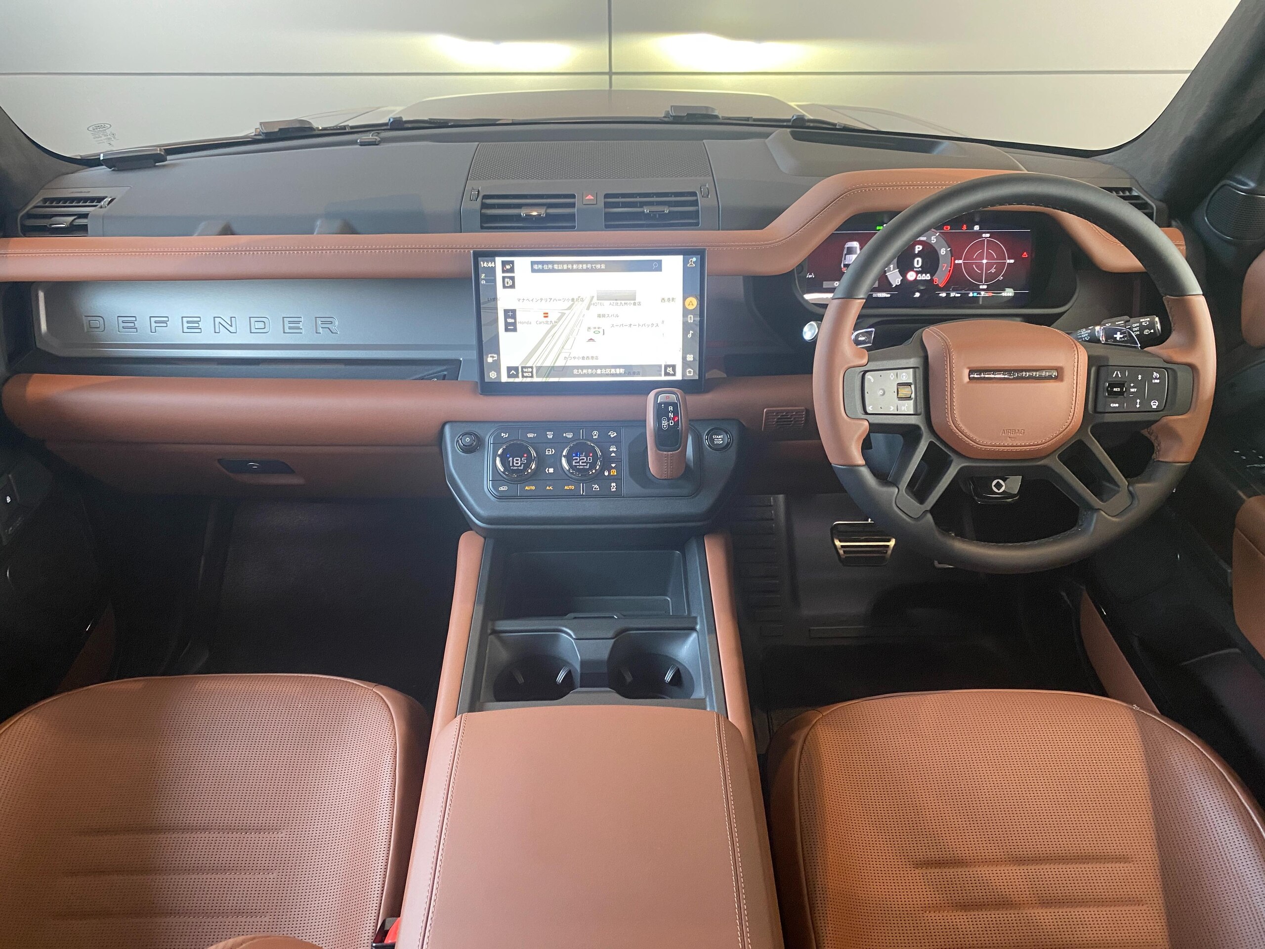 Land Rover Defender 110 Octa 4.4L P635 4WD — photo 9