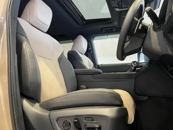 Lexus GX550 OverTrail Plus 4WD Limited Edition 100 Units — photo 9