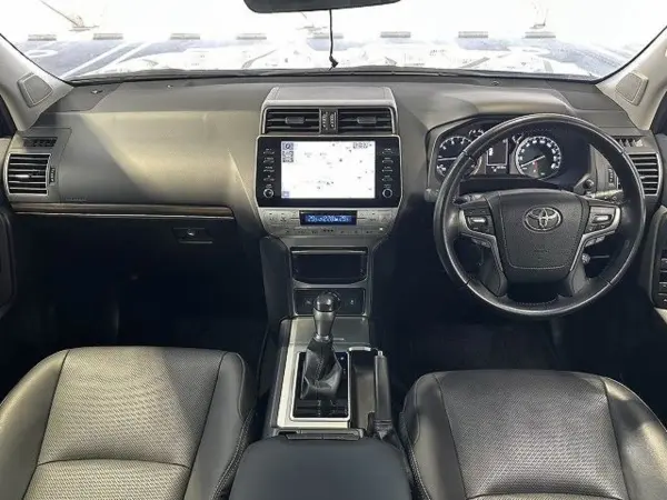 2021 Toyota Landcruiser Prado — photo 2