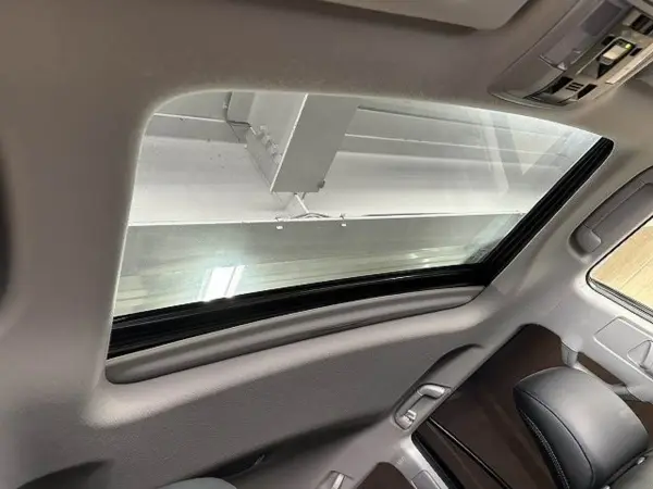 Toyota Land Cruiser Prado 2.7 TX L Package 4WD — photo 7