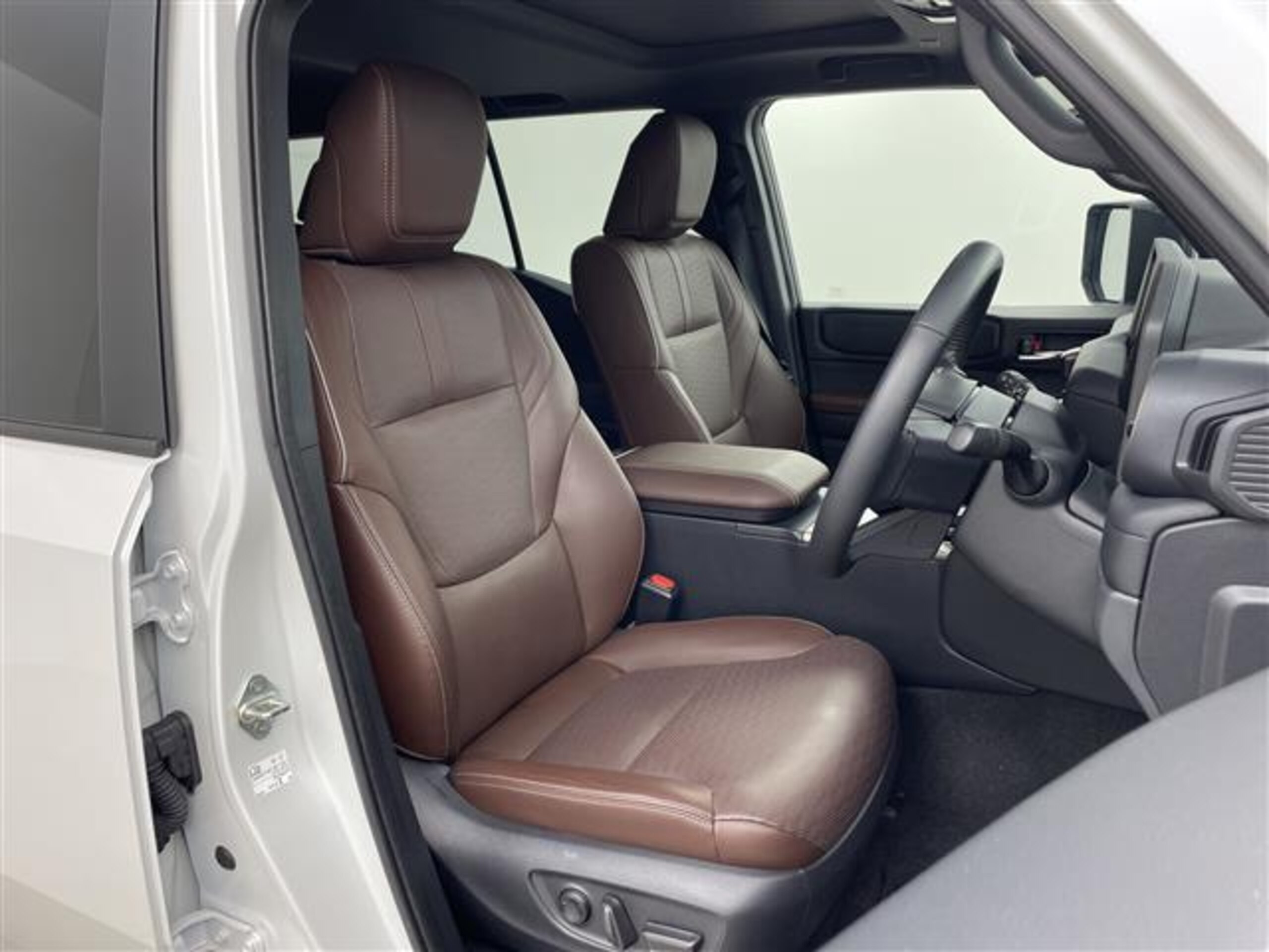 Toyota Land Cruiser 250 2.7 VX First Edition 4WD — photo 9