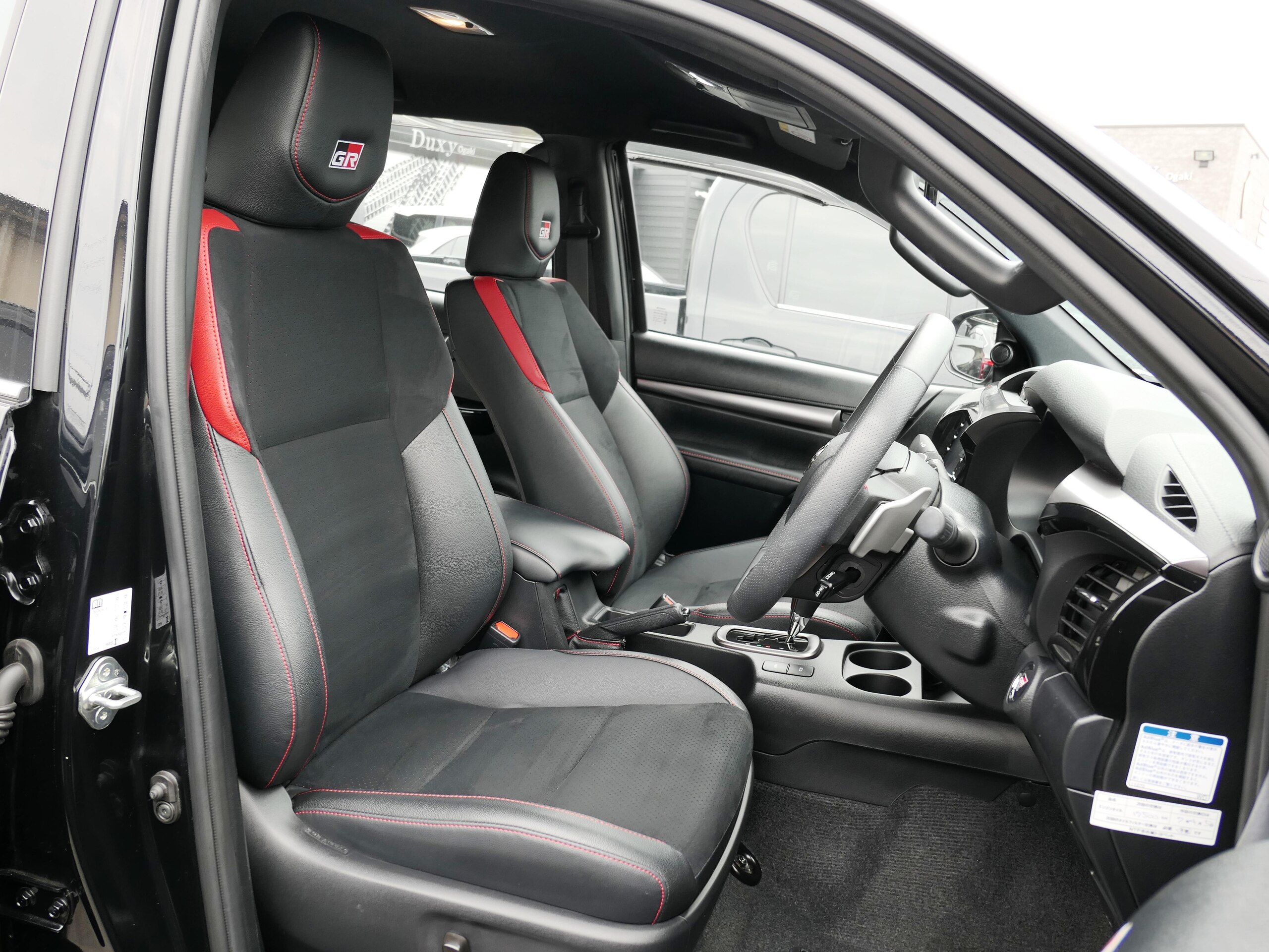 Toyota Hilux 2.4 Z GR Sport Diesel Turbo 4WD — photo 8