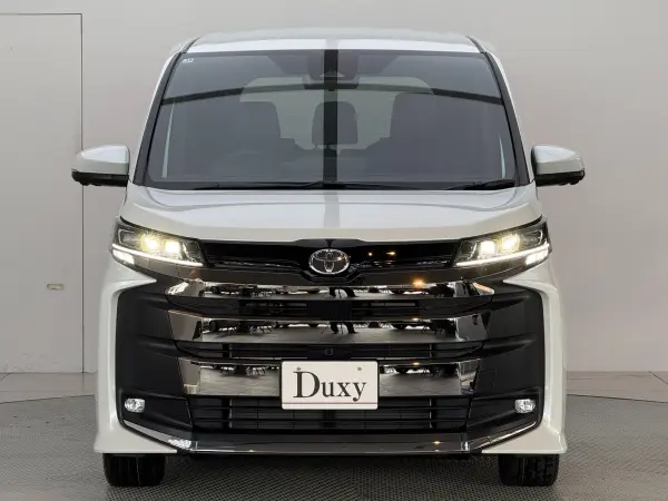 2025 Toyota Noah — photo 2