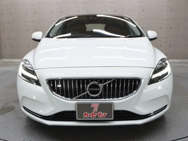 Volvo V40 T3 Inscription Final Model — photo 9