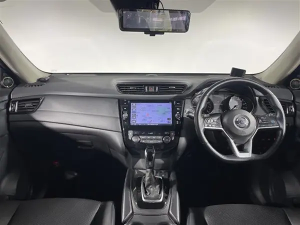 2021 Nissan Xtrail — photo 2